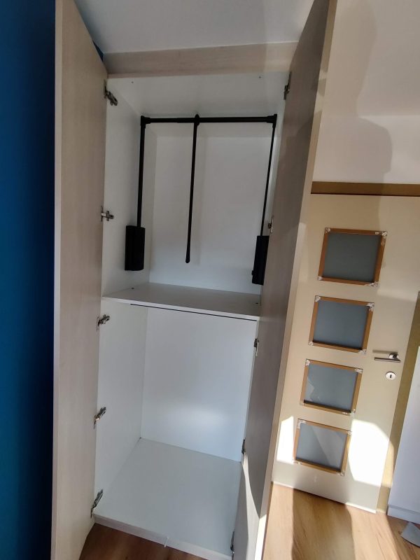 DW Garderobe binnen scaled